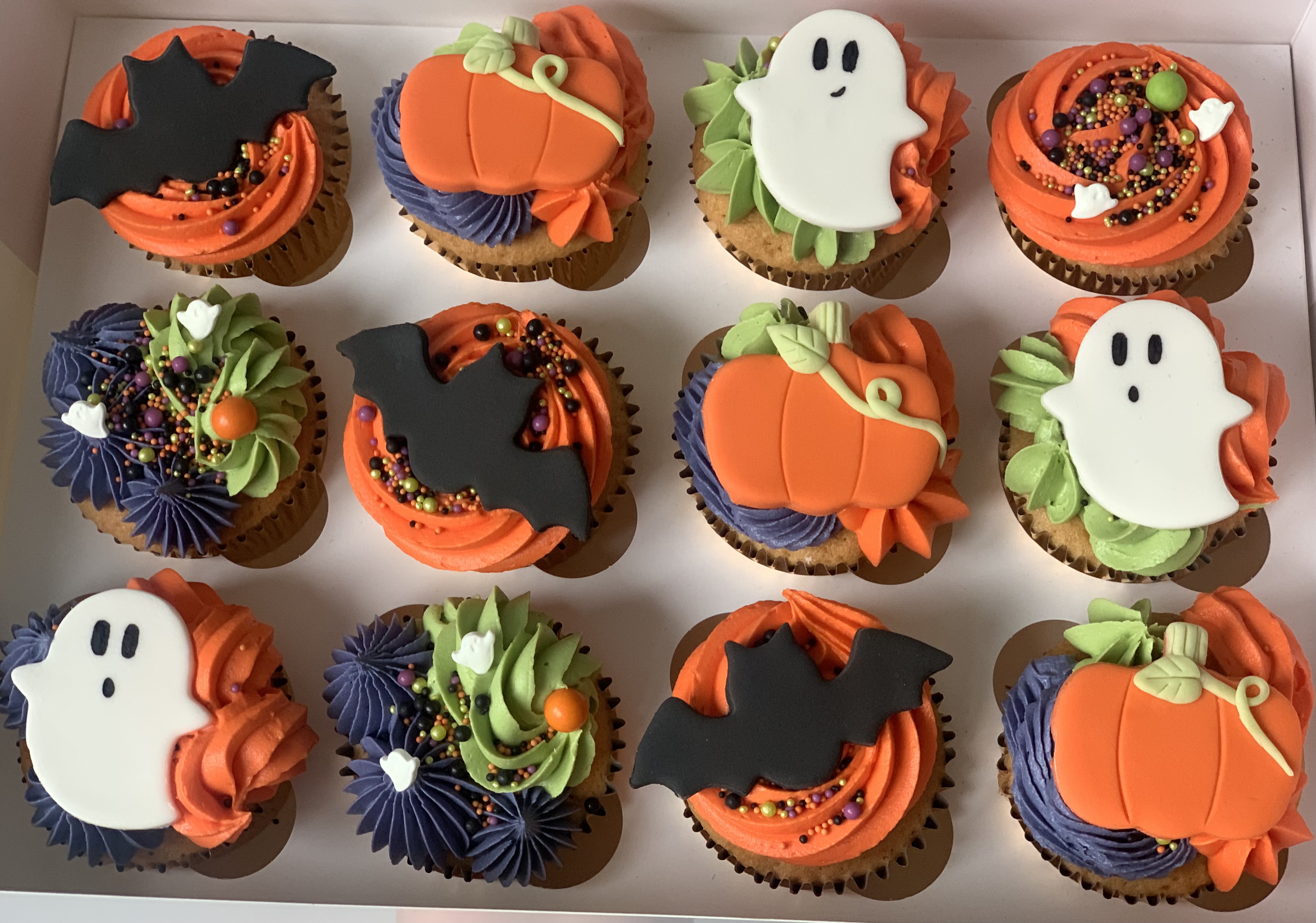 Cupcakes example 25