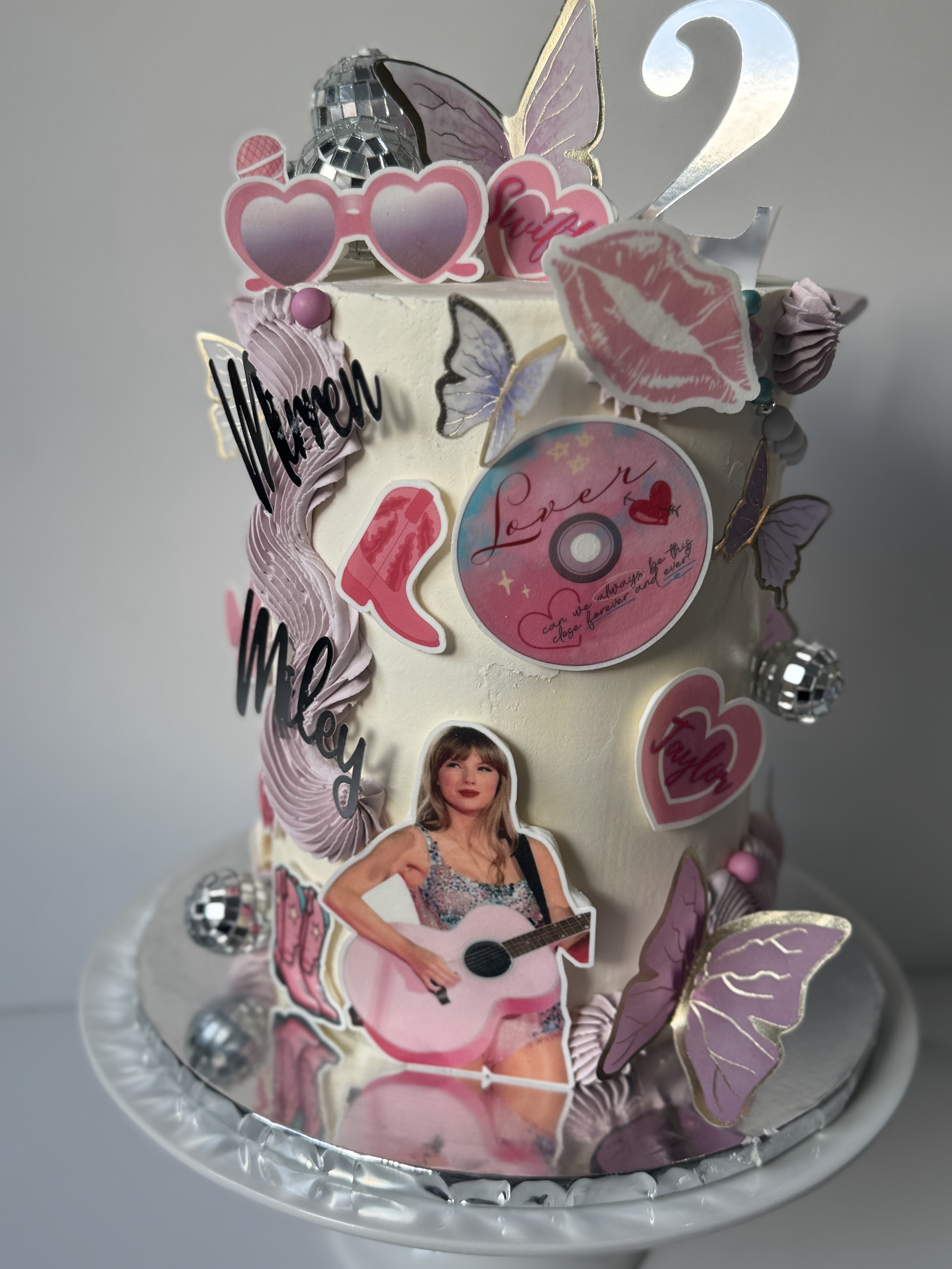 Celebration Cakes example 25